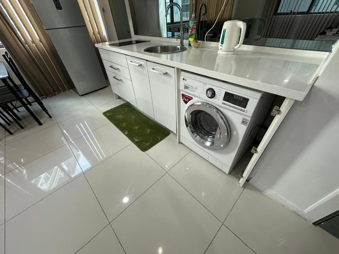 Apartment Summer Klcc By Hibernate Kuala Lumpur